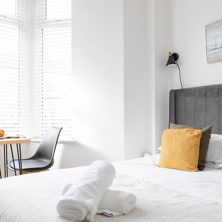 Bay City Studio Apartments Cardiff Buitenkant foto
