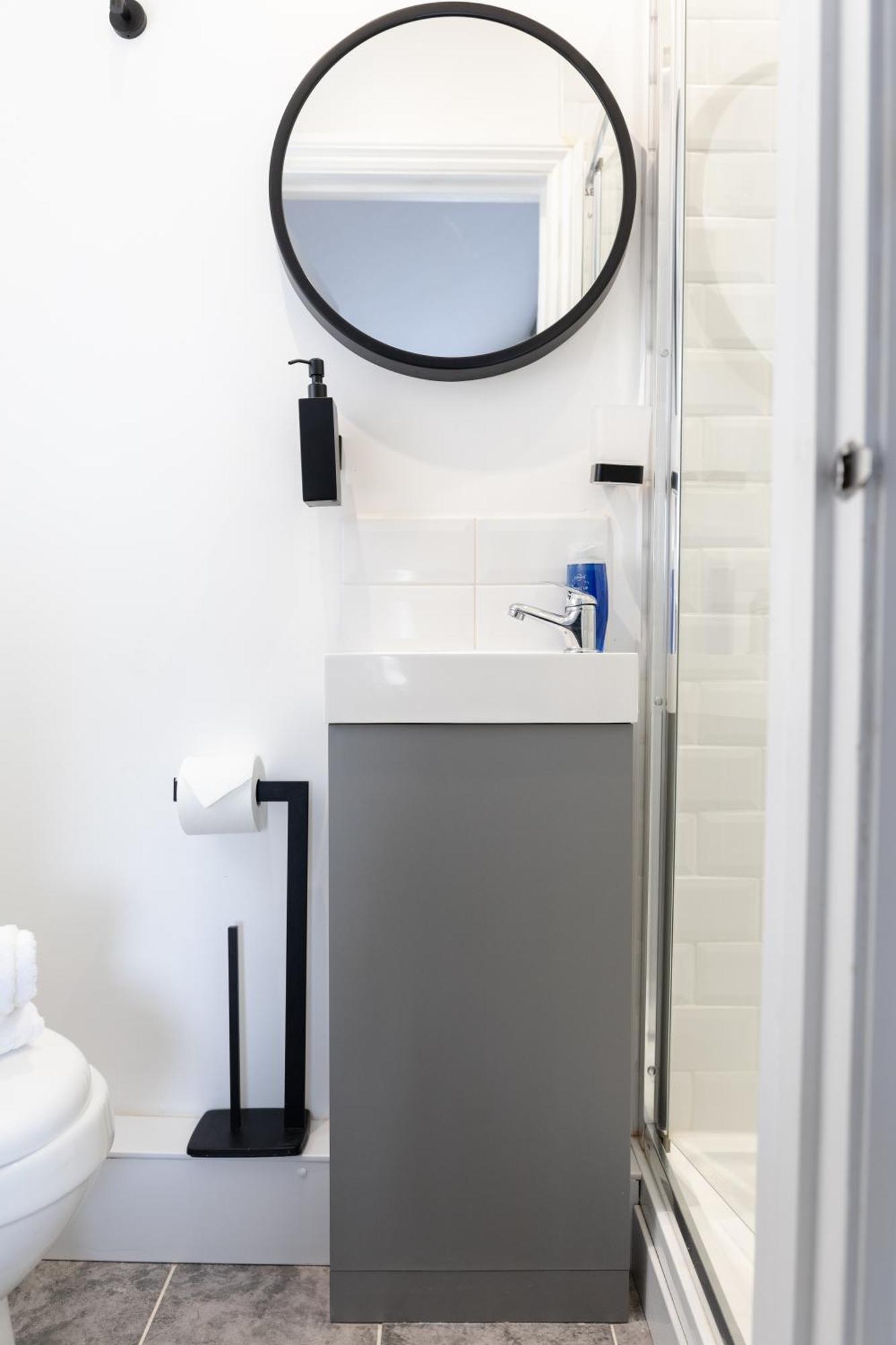 Bay City Studio Apartments Cardiff Buitenkant foto