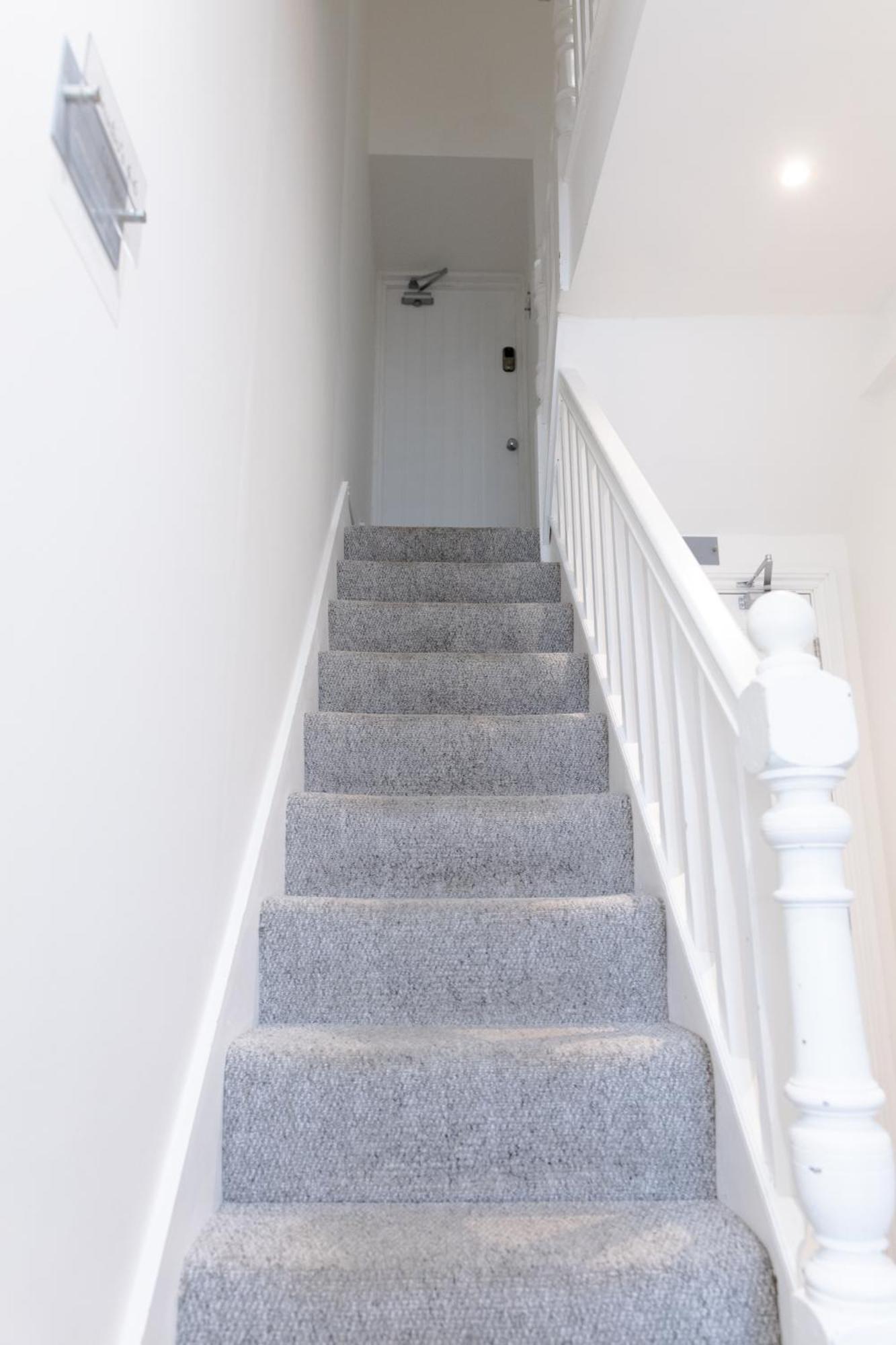 Bay City Studio Apartments Cardiff Buitenkant foto